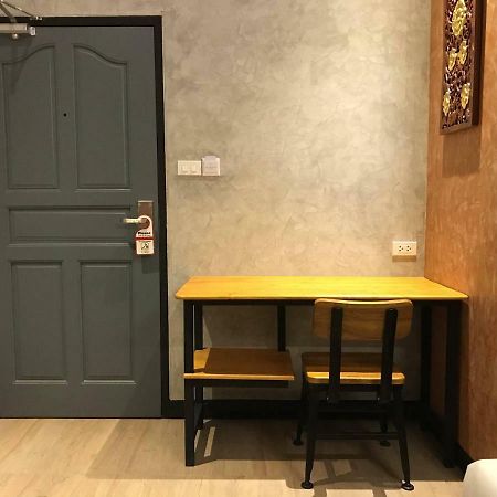 Center Point Plaza Pansiyon Bangkok Dış mekan fotoğraf