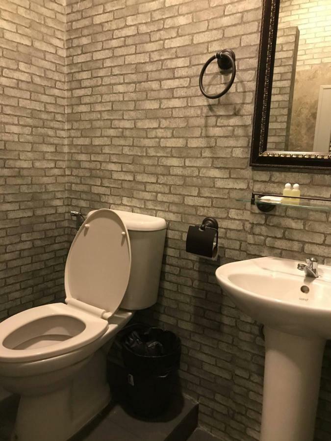 Center Point Plaza Pansiyon Bangkok Dış mekan fotoğraf